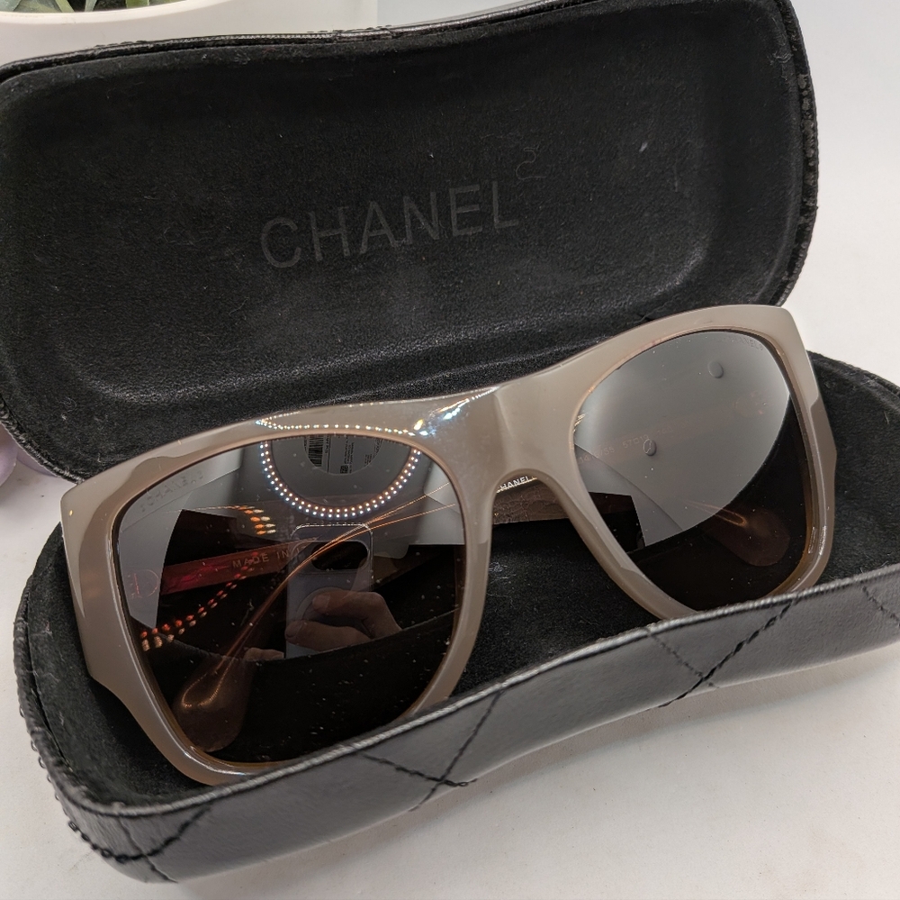 CHANEL Brown Gradient Oversized Square Sunglasses - Picture 10 of 10